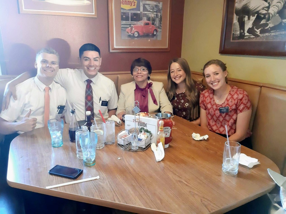 received_2416638318390459